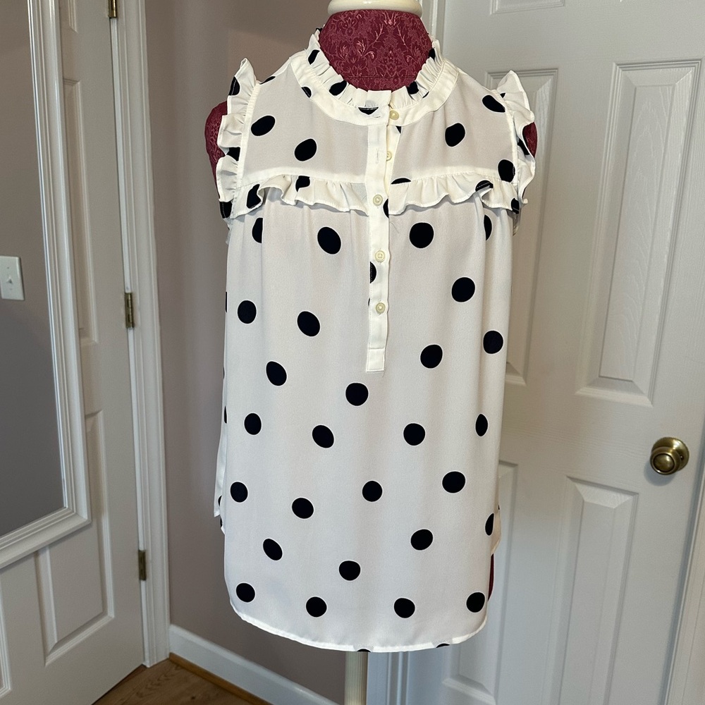 Loft, ruffles,  white with black spots, summer blouse!